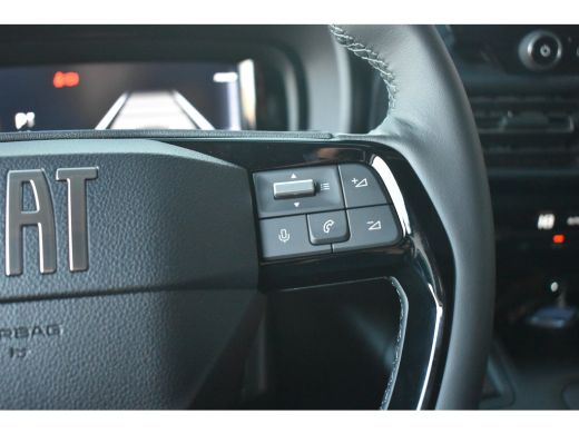 Fiat E-Doblò 136 L1 50 kWh | Adaptive Cruise | Navigatie | Stuurverwarming | Parkeersensoren | Climate Control... ActivLease financial lease