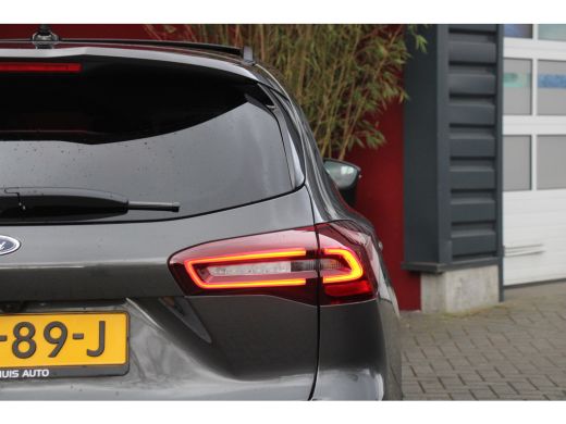 Ford FOCUS Wagon Ford 1.0 Eco. Hybrid 155pk Aut. ST-Line X UNIEK | Verlaagd | Rode gordels | 19" Performance velge... ActivLease financial lease