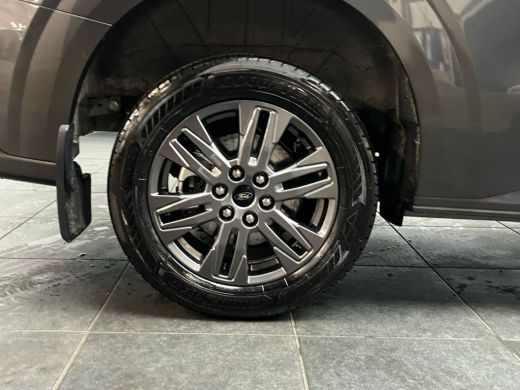 Ford Transit Custom 320 2.0 TDCI 170PK L2H1 Limited | B&O audio! | Camera | Standkachel | Stoelverwarming | 2500KG Tr... ActivLease financial lease
