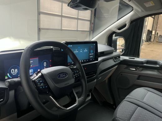 Ford Transit Custom 320 2.0 TDCI 170PK L2H1 Limited | B&O audio! | Camera | Standkachel | Stoelverwarming | 2500KG Tr... ActivLease financial lease