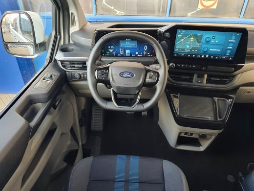 Ford Transit Custom Ford 320 2.5 PHEV L2H1 Sport | Dubbel Cabine | Driver Assistance Pack | 19 inch | Trekhaak | B&O ... ActivLease financial lease