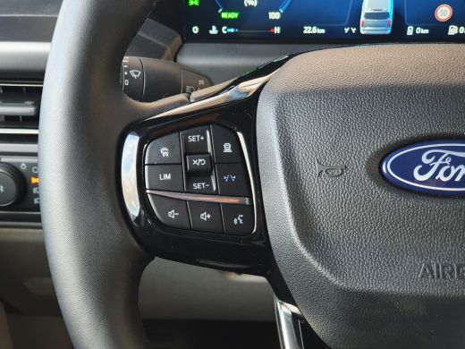 Ford Transit Custom Ford 320 2.5 PHEV L2H1 Sport | Dubbel Cabine | Driver Assistance Pack | 19 inch | Trekhaak | B&O ... ActivLease financial lease