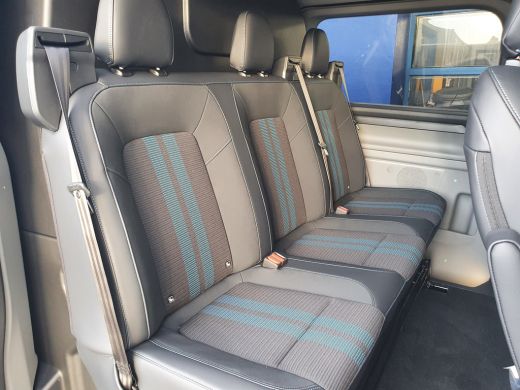 Ford Transit Custom Ford 320 2.5 PHEV L2H1 Sport | Dubbel Cabine | Driver Assistance Pack | 19 inch | Trekhaak | B&O ... ActivLease financial lease