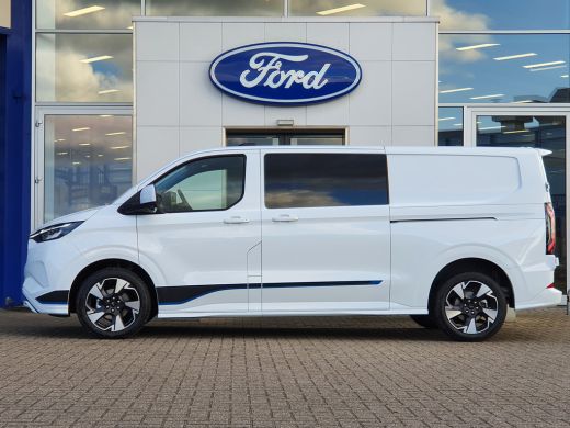 Ford Transit Custom Ford 320 2.5 PHEV L2H1 Sport | Dubbel Cabine | Driver Assistance Pack | 19 inch | Trekhaak | B&O ... ActivLease financial lease