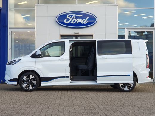 Ford Transit Custom Ford 320 2.5 PHEV L2H1 Sport | Dubbel Cabine | Driver Assistance Pack | 19 inch | Trekhaak | B&O ... ActivLease financial lease
