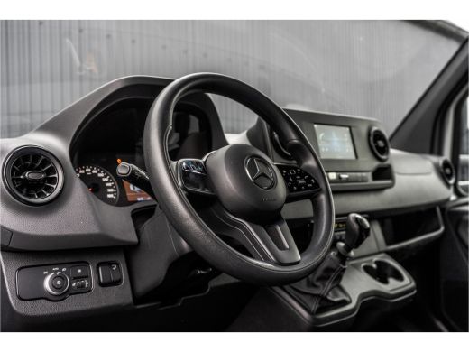 Mercedes Sprinter 314 CDI Bakwagen met laadklep | Mbux | Euro 6 | Climate | Camera | Carplay ActivLease financial lease