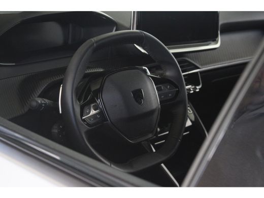 Peugeot 2008 1.2 Turbo 130-PK Allure EAT8 PARKEERCAMERA | NAVI | ADAPTIVE CRUISE | FULL LED | DAB+ ActivLease financial lease