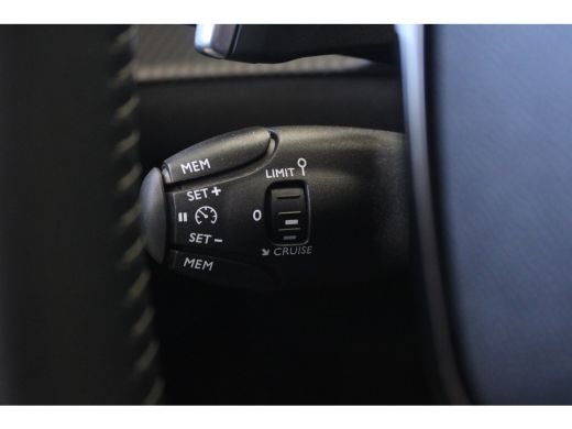 Peugeot 2008 Peugeot 1.2 Turbo 130-PK Allure EAT8 | Airco (automatisch) | Apple Carplay/Android Auto|telefooni... ActivLease financial lease