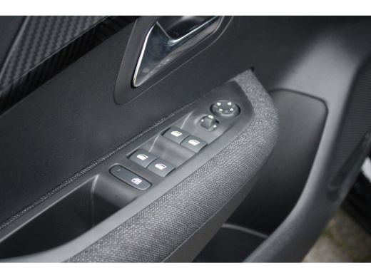 Peugeot 208 1.2 75-PK Style PARKEERSENSOREN | AIRCO | CRUISE | LED KOPLAMPEN | CARPLAY ActivLease financial lease