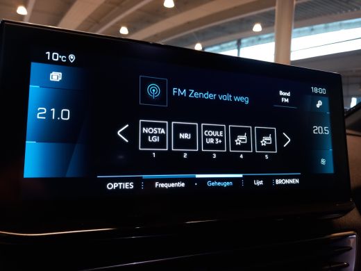 Peugeot 3008 Peugeot 1.2 Hybrid GT 136pk | Full LED | Lane assist | Apple Carplay/Android auto ActivLease financial lease