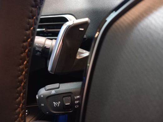 Peugeot 3008 Peugeot 1.2 Hybrid GT 136pk | Full LED | Lane assist | Apple Carplay/Android auto ActivLease financial lease