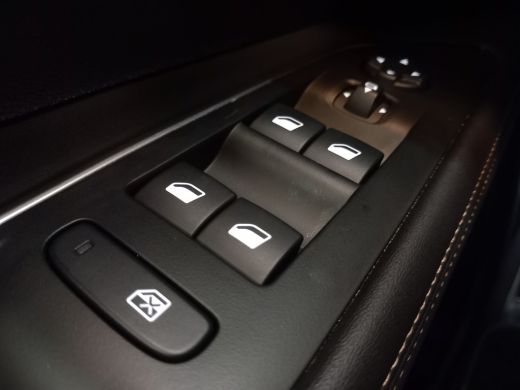 Peugeot 3008 Peugeot 1.2 Hybrid GT 136pk | Full LED | Lane assist | Apple Carplay/Android auto ActivLease financial lease