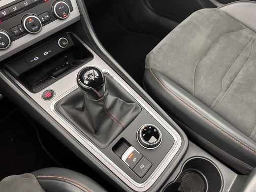 Seat Ateca 1.5 TSI FR Business Intense *PANO | LEATHER-MICROFIBRE | FULL-LED | MEMORY-PACK | TOP-VIEW | BEAT... ActivLease financial lease