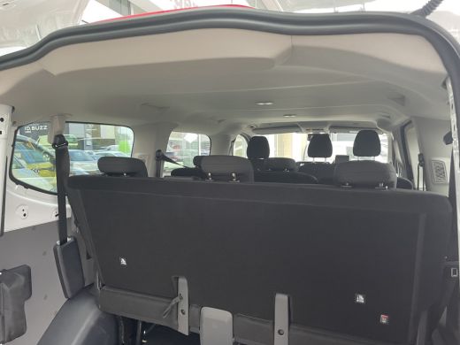 Volkswagen e-Transporter L1 64 kWh | 136PK | 9 Persoons | Trekhaak ActivLease financial lease