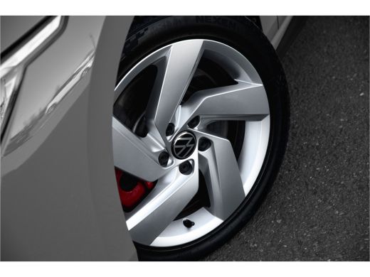 Volkswagen Golf 1.4 eHybrid GTE 245 pk | Winterpakket | Navigatie | Carplay ActivLease financial lease