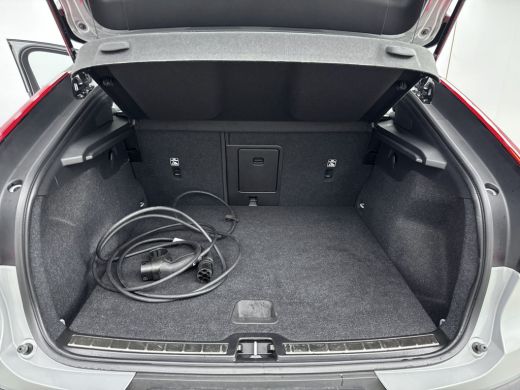 Volvo  C40 Single Motor Extened Range Core 82 kWh | Stoel + Stuurverwarming | Warmtepomp | PDC + Camera | An... ActivLease financial lease