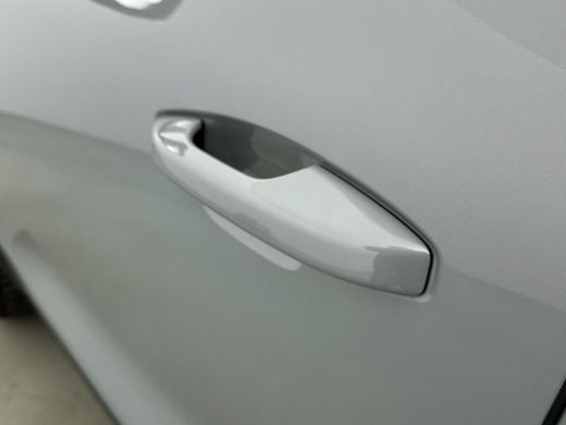 Volvo  C40 Single Motor Extened Range Core 82 kWh | Stoel + Stuurverwarming | Warmtepomp | PDC + Camera | An... ActivLease financial lease