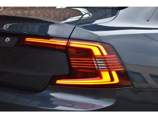 Volvo  S90 Volvo T8 AWD Ultimate Bright | TailordWool | B&W Audio | Demo Voordeel! ActivLease financial lease