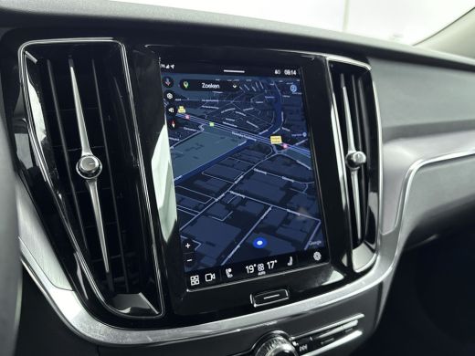 Volvo  V60 2.0 B3 Essential Edition | Stoel verw. V+A | Stuurwielverw. | PDC + Camera | Android auto / Apple... ActivLease financial lease