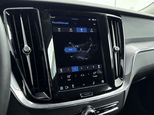 Volvo  V60 2.0 B3 Essential Edition | Stoel verw. V+A | Stuurwielverw. | PDC + Camera | Android auto / Apple... ActivLease financial lease