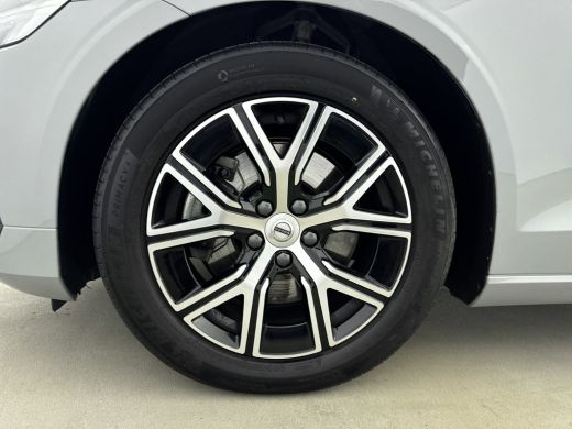 Volvo  V60 2.0 B3 Essential Edition | Stoel verw. V+A | Stuurwielverw. | PDC + Camera | Android auto / Apple... ActivLease financial lease