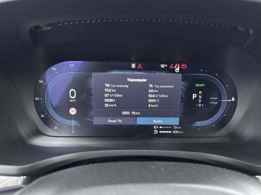 Volvo  V60 2.0 T6 Plug-in hybrid AWD Core Bright | BLIS | Voorruitverwarming | Stoelverw. V+A | Stuurverw. |... ActivLease financial lease