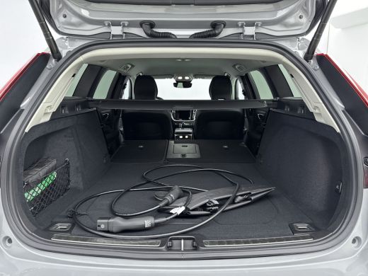 Volvo  V60 2.0 T6 Plug-in hybrid AWD Core Bright | BLIS | Voorruitverwarming | Stoelverw. V+A | Stuurverw. |... ActivLease financial lease