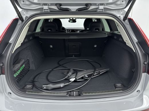 Volvo  V60 2.0 T6 Plug-in hybrid AWD Core Bright | BLIS | Voorruitverwarming | Stoelverw. V+A | Stuurverw. |... ActivLease financial lease