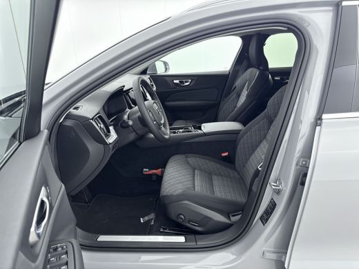 Volvo  V60 2.0 T6 Plug-in hybrid AWD Core Bright | BLIS | Voorruitverwarming | Stoelverw. V+A | Stuurverw. |... ActivLease financial lease