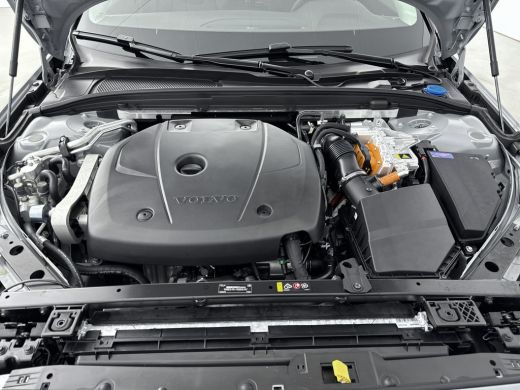 Volvo  V60 2.0 T6 Plug-in hybrid AWD Core Bright | VAPOUR GREY | BLIS | Voorruitverwarming | Stoelverw. V+A ... ActivLease financial lease