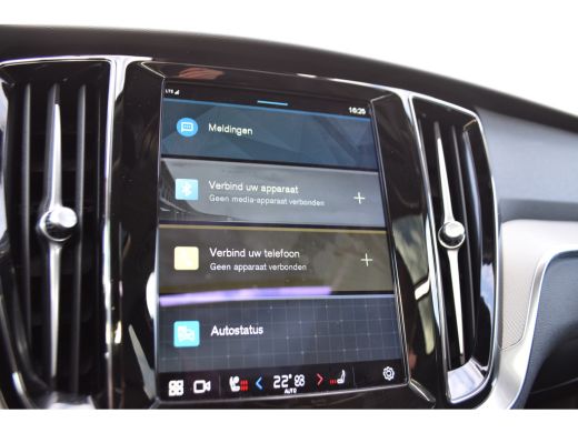 Volvo  V60 Volvo T6 Plug-in hybrid AWD Plus Dark | Keyless | Pano | Trekhaak | Stoel/Stuurverwarming | ActivLease financial lease