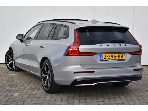 Volvo  V60 Volvo T6 Plug-in hybrid AWD Plus Dark | Keyless | Pano | Trekhaak | Stoel/Stuurverwarming | ActivLease financial lease