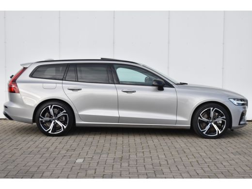 Volvo  V60 Volvo T6 Plug-in hybrid AWD Plus Dark | Keyless | Pano | Trekhaak | Stoel/Stuurverwarming | ActivLease financial lease