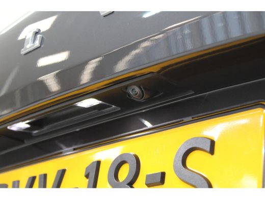 Volvo  XC60 T6 350PK AWD Plus Bright | All Season | Panoramadak | Adapt LED | Iso Glas | Alarm ActivLease financial lease