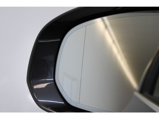 Volvo  XC60 T6 350PK AWD Plus Bright | All Season | Panoramadak | Adapt LED | Iso Glas | Alarm ActivLease financial lease