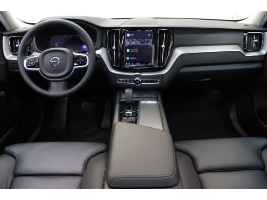 Volvo  XC60 T6 350PK AWD Plus Bright | All Season | Panoramadak | Adapt LED | Iso Glas | Alarm ActivLease financial lease