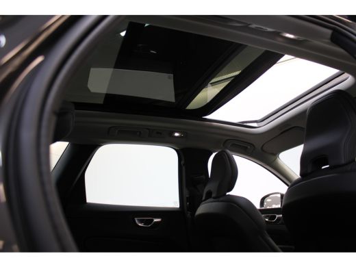 Volvo  XC60 T6 350PK AWD Plus Bright | All Season | Panoramadak | Adapt LED | Iso Glas | Alarm ActivLease financial lease