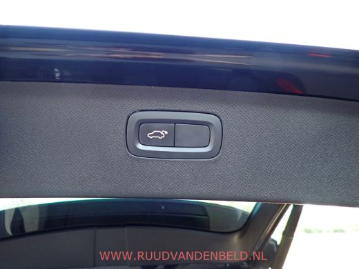 Volvo  XC90 2.0 T5 AWD 7-PERS ACC / 22 INCH / TREKHAAK / CAMERA ActivLease financial lease