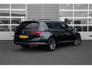 Volkswagen Passat Variant 1.4 TSI PHEV GTE Business | Panoramadak | Carplay | Camera | Navigatie