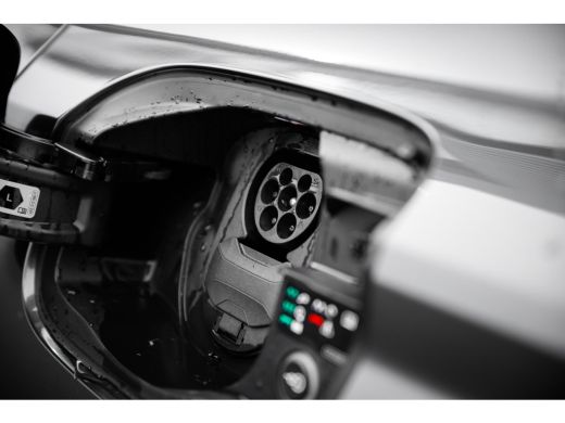 Audi Q6 e-tron S edition quattro 100 kWh 388pk | Panoramadak | Tech Pro | Luchtvering ActivLease financial lease
