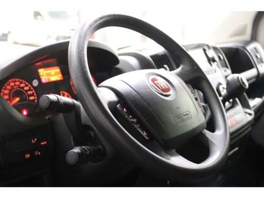 Fiat Ducato BAKWAGEN MEUBELBAK MET LAADKLEP BAKWAGEN MEUBELBAK 1000KG Laadvermogen ActivLease financial lease