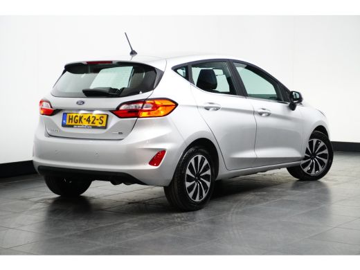 Ford Fiesta 1.0EB HYBRID TITANIUM AUTOMAAT | ADAPTIVE CRUISE | WINTER PACK | PARKEERSENSOREN | APPLE CARPLAY ... ActivLease financial lease