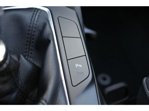 Ford Focus 1.0EB EDITION | TREKHAAK | NL-AUTO! | AGR COMFORT | CAMERA | NAVI | CRUISE | DEALER ONDERHOUDEN! ... ActivLease financial lease