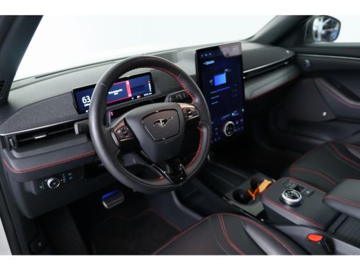 Ford Mustang Mach-E Extended AWD 98 kWh | 20 inch | Technology Pack Plus | Panoramadak | B&O | 360 Camera | El... ActivLease financial lease
