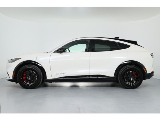 Ford Mustang Mach-E Extended AWD 98 kWh | 20 inch | Technology Pack Plus | Panoramadak | B&O | 360 Camera | El... ActivLease financial lease