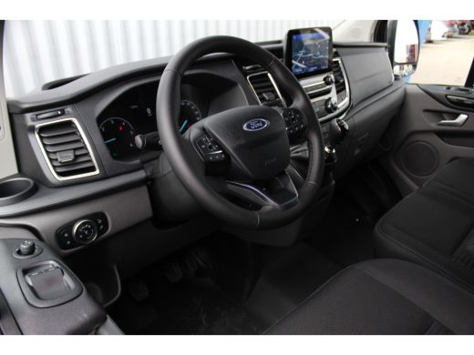 Ford Transit Custom Ford 300 2.0 TDCI L2H1 170PK Limited | Trekhaak | Navigatie | Camera MANUAL ActivLease financial lease