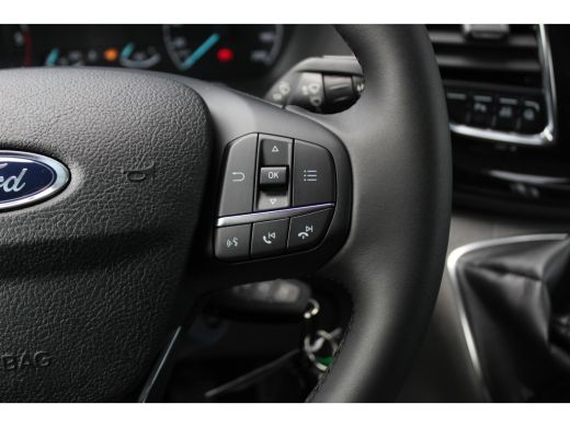 Ford Transit Custom Ford 300 2.0 TDCI L2H1 170PK Limited | Trekhaak | Navigatie | Camera MANUAL ActivLease financial lease