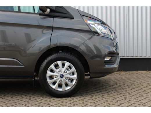 Ford Transit Custom Ford 300 2.0 TDCI L2H1 170PK Limited | Trekhaak | Navigatie | Camera MANUAL ActivLease financial lease