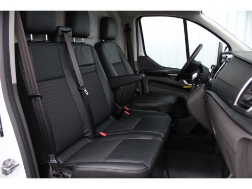 Ford Transit Custom 300 2.0 TDCI L2H1 Sport | Automaat | Camera | Half-Leder | Stoel- en voorruitverwarming | Apple C... ActivLease financial lease
