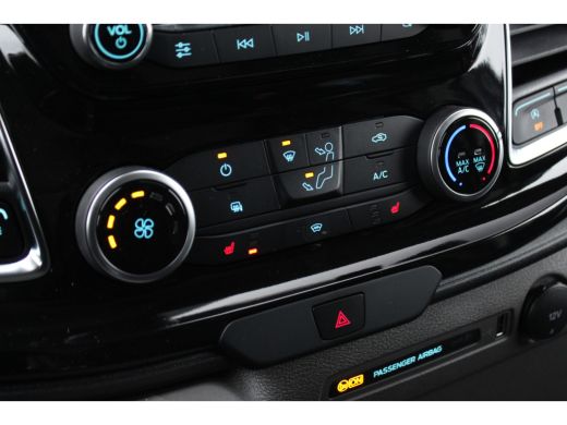 Ford Transit Custom 300 2.0 TDCI L2H1 Sport | Automaat | Camera | Half-Leder | Stoel- en voorruitverwarming | Apple C... ActivLease financial lease